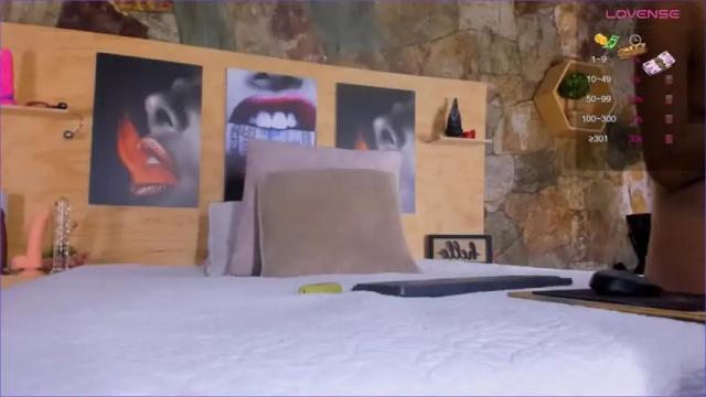 Image 6 of samanthalara_ Stream on Chaturbate on 21 months ago