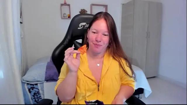 Thumbnail 1, samanthaleon's Stream at Chaturbate, 2 months ago
