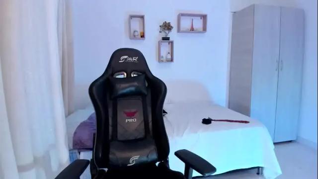 Image 8 of samanthaleon Stream on Chaturbate on 2 months ago