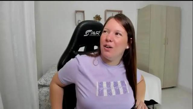Image 3 of samanthaleon Stream on Chaturbate on 1 month ago
