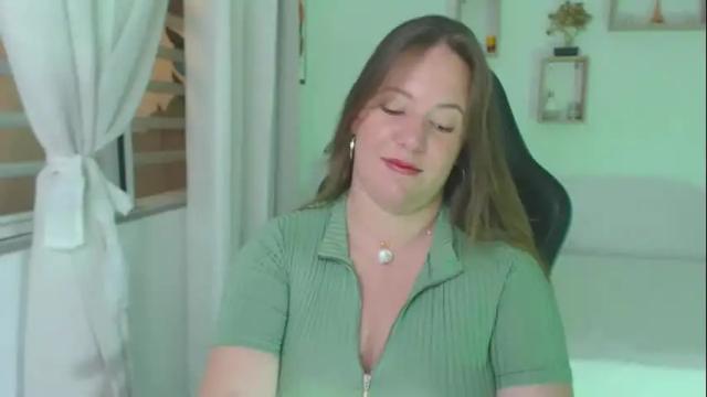 Image 4 of samanthaleon Stream on Chaturbate on 19 days ago