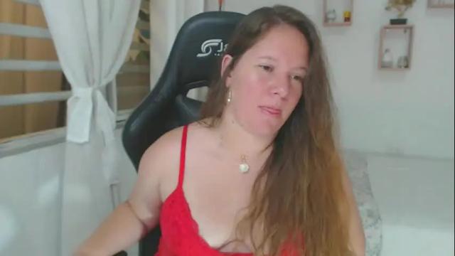 Image 4 of samanthaleon Stream on Chaturbate on 18 days ago