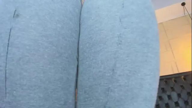 Image 11 of samanthamilan Stream on Chaturbate on 21 days ago