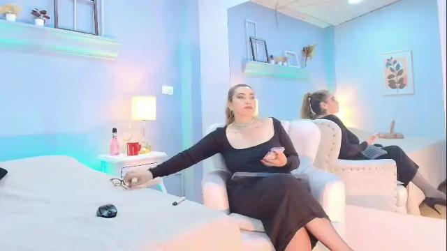 Image 10 of samanthamilf__ Stream on Chaturbate on 8 days ago
