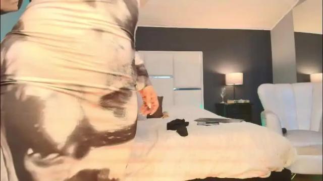 Image 11 of samanthamilf__ Stream on Chaturbate on 7 days ago