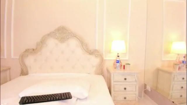 Image 2 of samanthapierce Stream on Chaturbate on 1 month ago