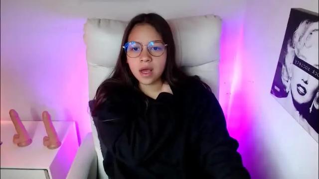 Image 4 of samantharoldan Stream on Chaturbate on 1 month ago