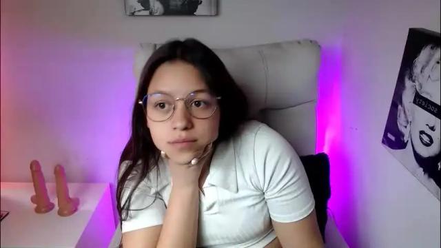 Image 4 of samantharoldan Stream on Chaturbate on 1 month ago