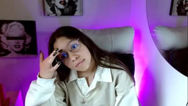 Image 6 of samantharoldan Stream on Chaturbate on 25 days ago