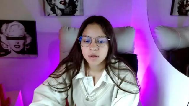 Image 7 of samantharoldan Stream on Chaturbate on 25 days ago