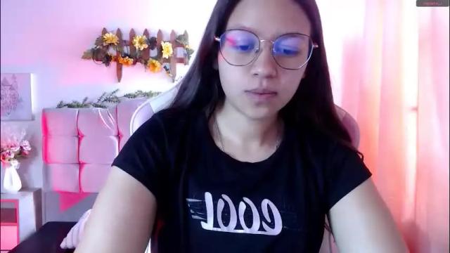 Image 8 of samantharoldan Stream on Chaturbate on 4 days ago