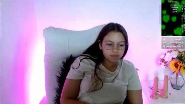 Image 11 of samantharoldan Stream on Chaturbate on 1 day ago