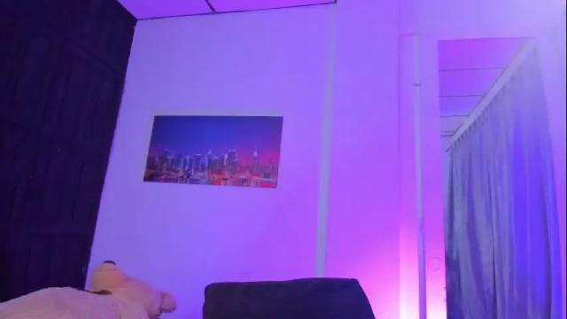 Image 3 of samanthawestx Stream on Chaturbate on 16 days ago