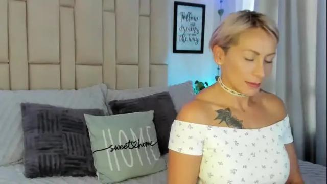 Image 6 of samanthaxmami Stream on Chaturbate on 3 months ago