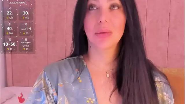 Image 4 of samara_alabi Stream on Chaturbate on 2 months ago