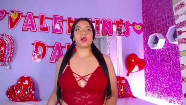 Image 2 of samaraa_lopezz Stream on Chaturbate on 15 months ago