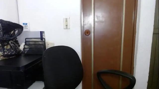 Image 11 of sami_cutte Stream on Chaturbate on 3 months ago