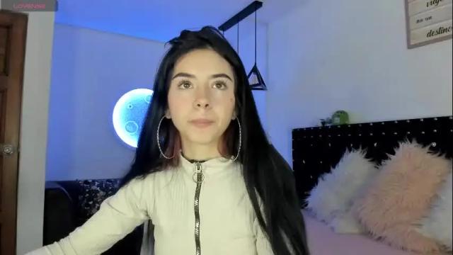 Image 2 of sammi_sweet_ Stream on Chaturbate on 1 month ago