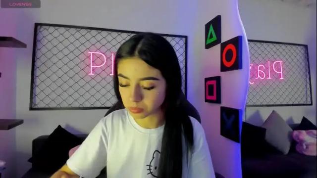 Image 12 of sammi_sweet_ Stream on Chaturbate on 1 month ago