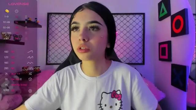 Image 2 of sammi_sweet_ Stream on Chaturbate on 26 days ago