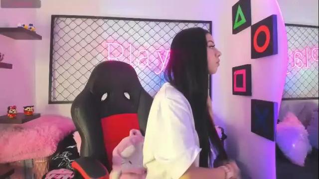 Image 2 of sammi_sweet_ Stream on Chaturbate on 25 days ago