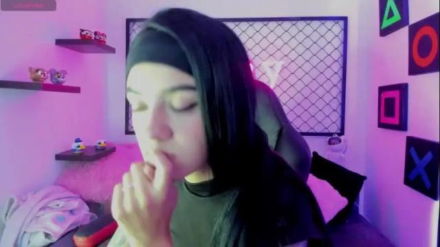 Image 12 of sammi_sweet_ Stream on Chaturbate on 15 days ago