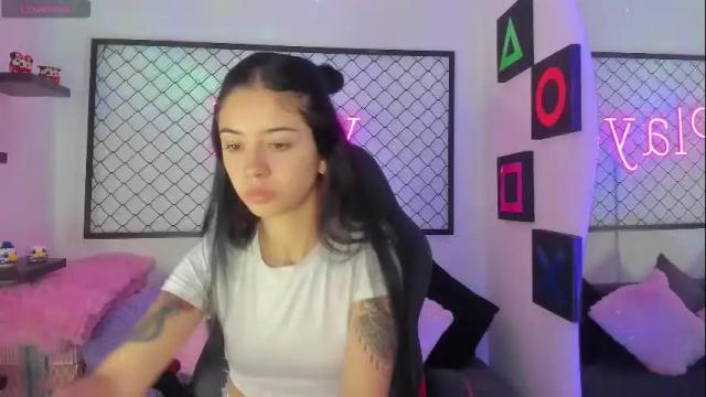 Image 7 of sammi_sweet_ Stream on Chaturbate on 13 days ago