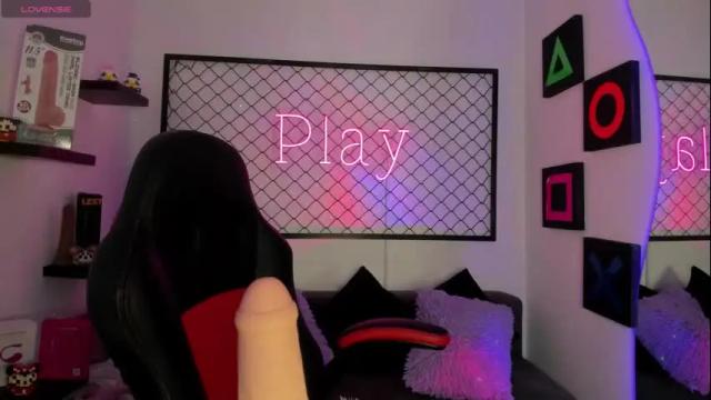 Image 12 of sammi_sweet_ Stream on Chaturbate on 8 days ago