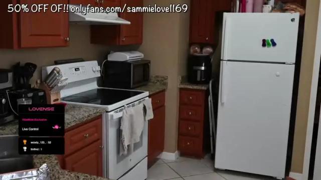 Image 3 of sammielove1169 Stream on Chaturbate on 14 months ago