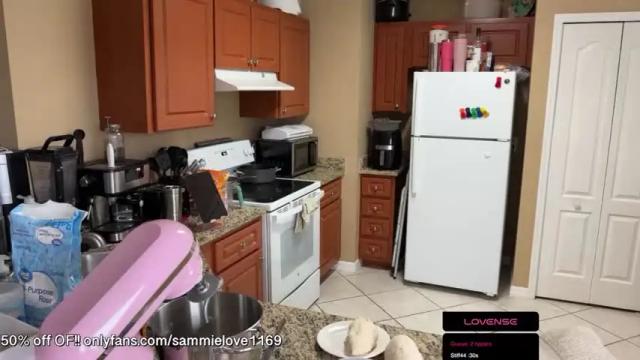 Image 10 of sammielove1169 Stream on Chaturbate on 14 months ago