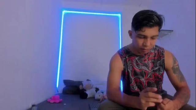 Image 8 of sammy_and_mike_ls Stream on Chaturbate on 20 days ago