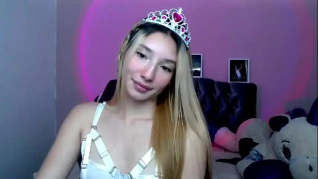 Image 7 of sammy_beautiful Stream on Chaturbate on 22 months ago