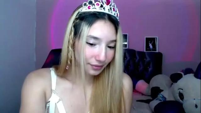 Image 8 of sammy_beautiful Stream on Chaturbate on 22 months ago