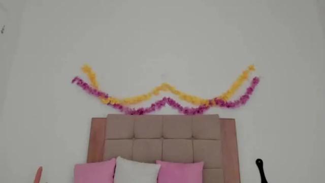 Image 8 of sammy_martini Stream on Chaturbate on 22 months ago