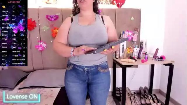 Thumbnail 1, sammy_mature_'s Stream at Chaturbate, 1 month ago