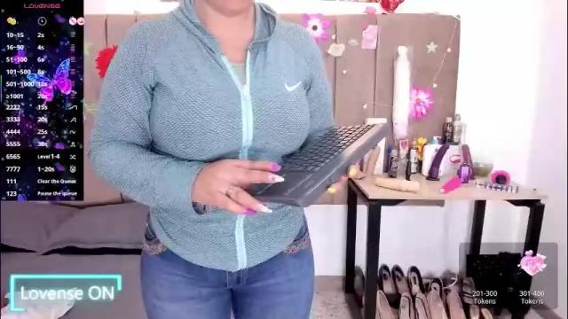 Image 2 of sammy_mature_ Stream on Chaturbate on 1 month ago