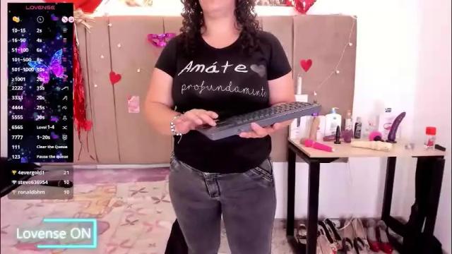 Image 2 of sammy_mature_ Stream on Chaturbate on 3 days ago