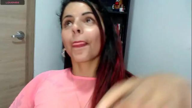 Image 2 of sammy_pinkd Stream on Chaturbate on 1 month ago