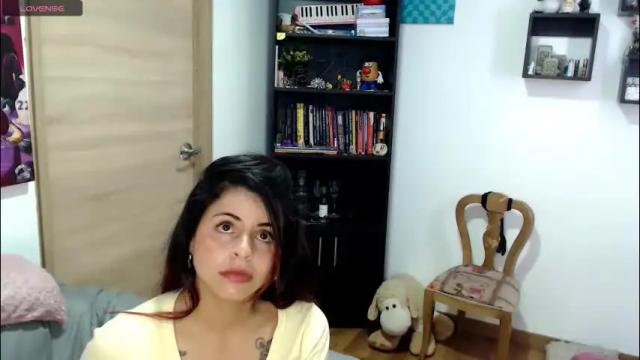 Image 4 of sammy_pinkd Stream on Chaturbate on 6 days ago