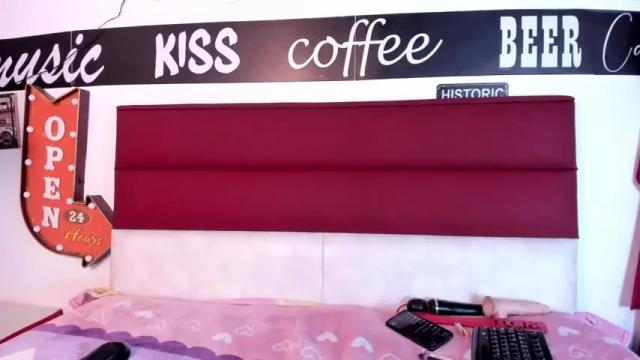 Image 2 of sammy_sweetcute Stream on Chaturbate on 18 months ago
