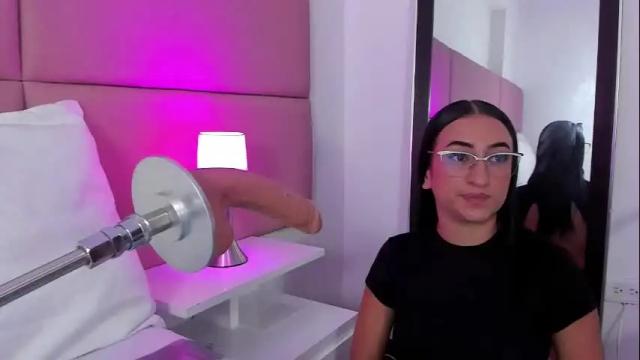 Image 12 of sammymorales Stream on Chaturbate on 22 days ago