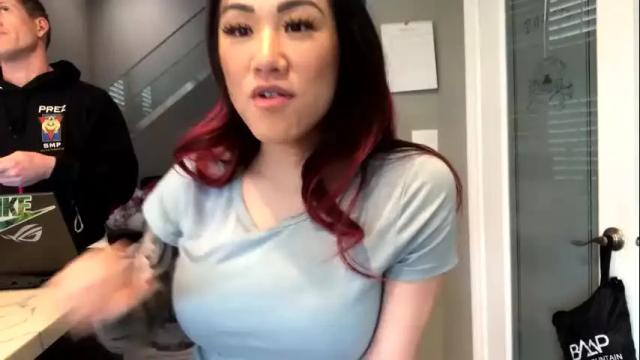 Image 4 of sammyravenwood Stream on Chaturbate on 5 months ago