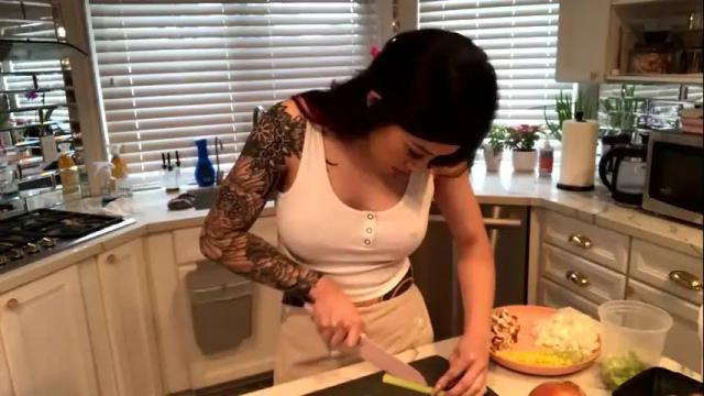 Image 8 of sammyravenwood Stream on Chaturbate on 5 months ago