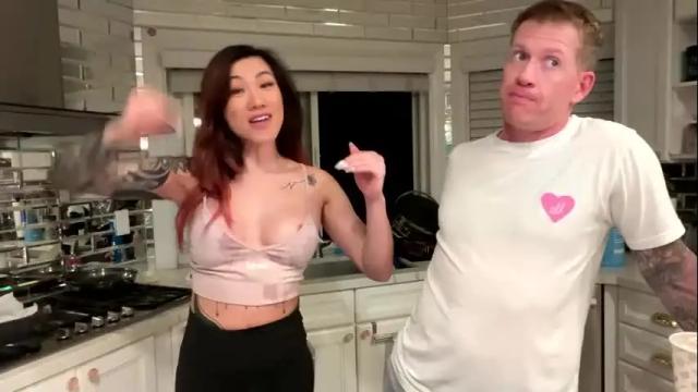 Image 11 of sammyravenwood Stream on Chaturbate on 29 days ago