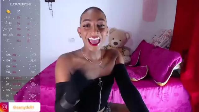 Image 3 of samny_doll369 Stream on Chaturbate on 15 months ago