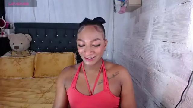 Image 4 of samny_doll369 Stream on Chaturbate on 8 days ago
