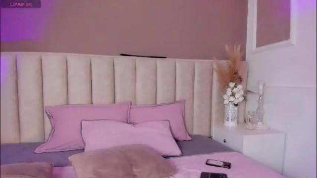 Image 3 of samy_foox Stream on Chaturbate on 1 month ago