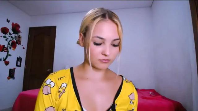 Image 4 of samycute_20 Stream on Chaturbate on 16 months ago