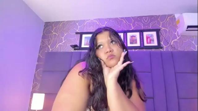 Image 7 of samyriverss Stream on Chaturbate on 13 days ago