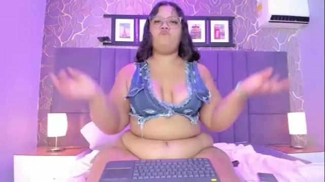 Image 12 of samyriverss Stream on Chaturbate on 12 days ago